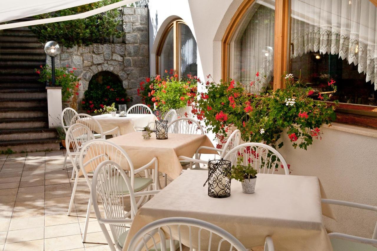 Hotel Alpenhof 3*