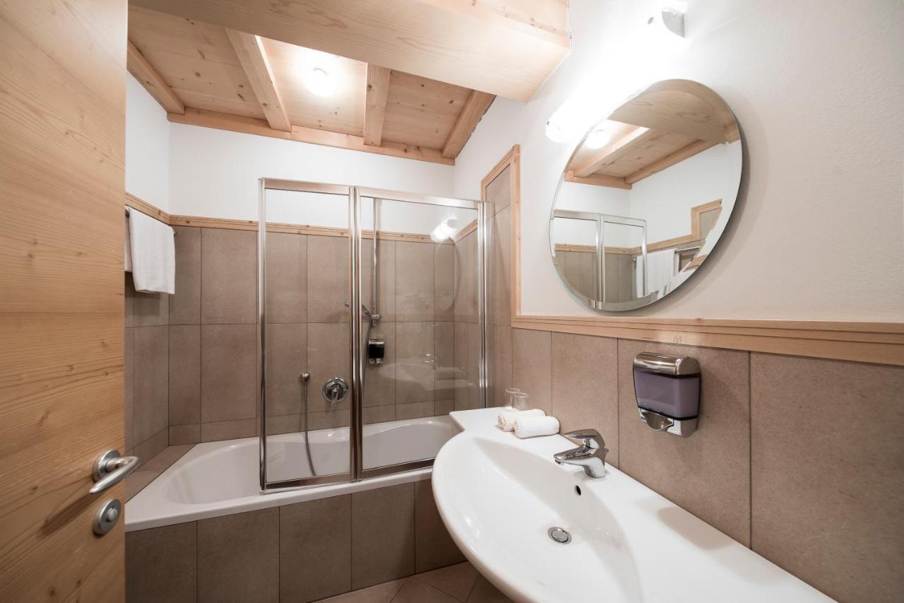 Alpenhof Hotel 3*